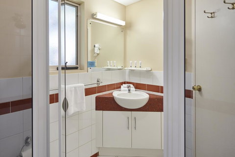 Elphin Serviced Apartments - Tourism Noosa 6