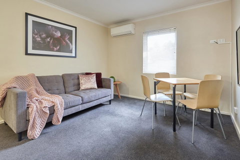 Elphin Serviced Apartments - Tourism Noosa 7