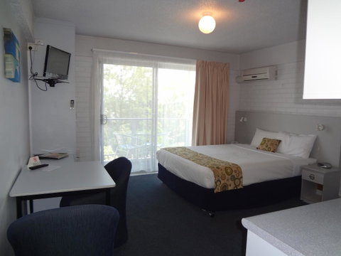Adina Place Motel Apartments - Tourism Noosa 30