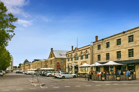 Hobart Waterfront Apartments - Tourism Noosa 15