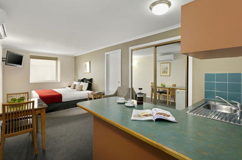 Hobart Waterfront Apartments - Tourism Noosa 0
