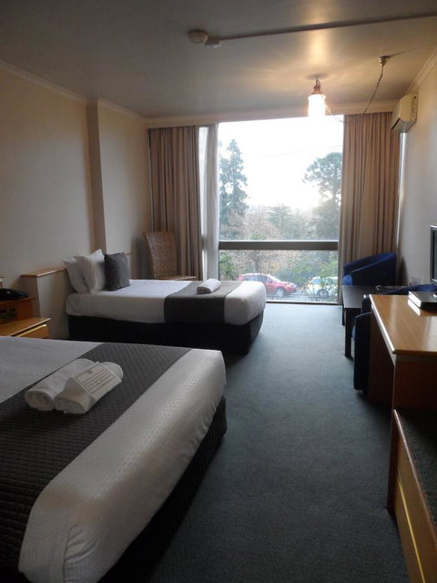 Commodore Regent - Tourism Noosa 14