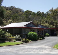The Crays Accommodation - Tourism Noosa