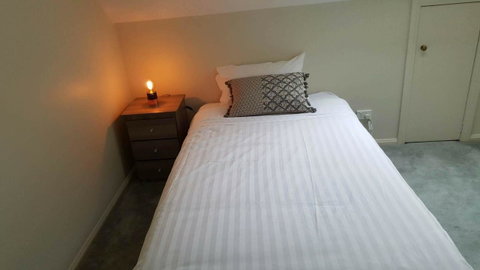 City Townhouse Walking Distance To City - Tourism Noosa 7