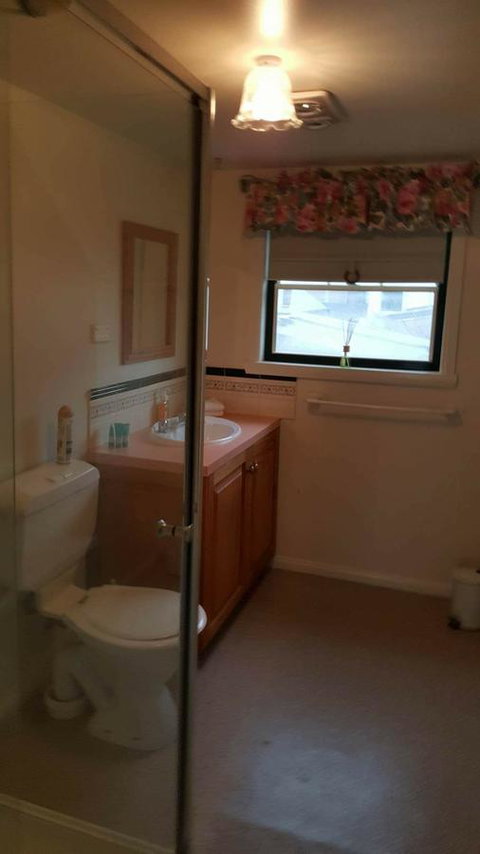 City Townhouse Walking Distance To City - Tourism Noosa 4