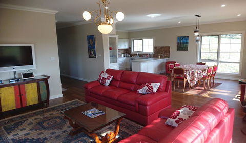Mountain Blue Guest House - Tourism Noosa 6