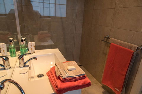 Mountain Blue Guest House - Tourism Noosa 14