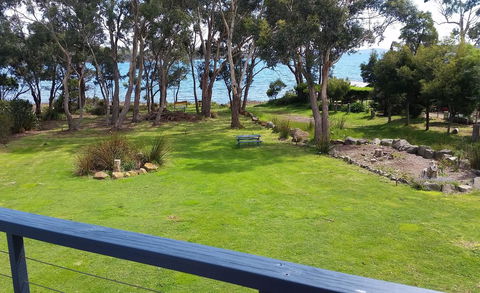 Four Seasons Waterfront Villas - Tourism Noosa 25