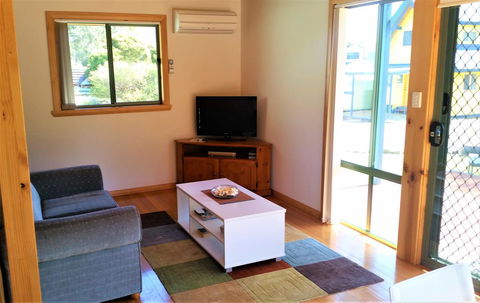 Four Seasons Waterfront Villas - Tourism Noosa 19
