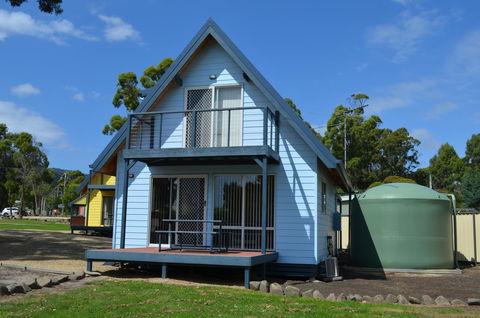 Four Seasons Waterfront Villas - Tourism Noosa 4
