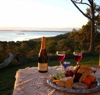 Island View Spa Cottage - Tourism Noosa