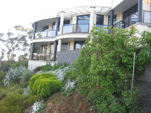 Sheer Pleasure Accommodation - Tourism Noosa 8