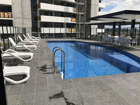 New Luxurious Skyview 2Bedroom Apartment Liverpool - Tourism Noosa 2