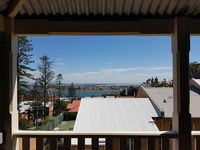 Newcastle Short Stay Apartments - Vista Apartment