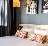 Nightcap at Monash Hotel