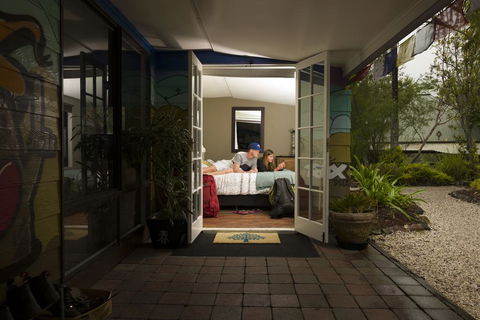 Nimbin Rox YHA - Tourism Noosa 1