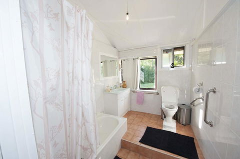 Nimbin Waterfall Retreat - Tourism Noosa 0