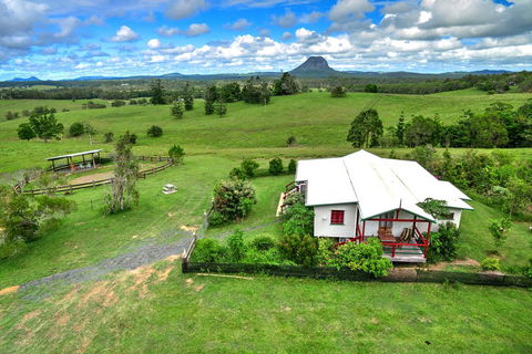 Noosa Avalon Farm Cottages - Tourism Noosa 1