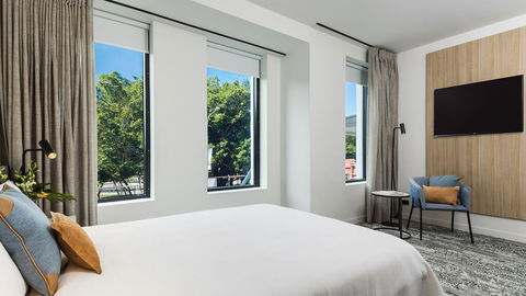 Oaks Cairns Hotel - Tourism Noosa 2