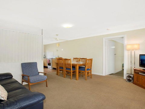 Ocean Blue Apartment Five - Ground Floor Apartment - Tourism Noosa 1