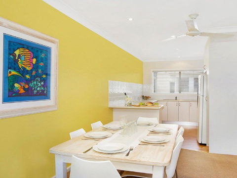 Ocean Blue Apartment Three - Apartment On 2nd Level - Tourism Noosa 2