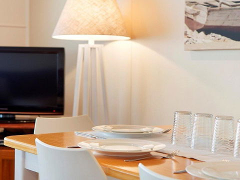 Ocean Blue Apartment Two - Oceanfront Apartment - Tourism Noosa 1