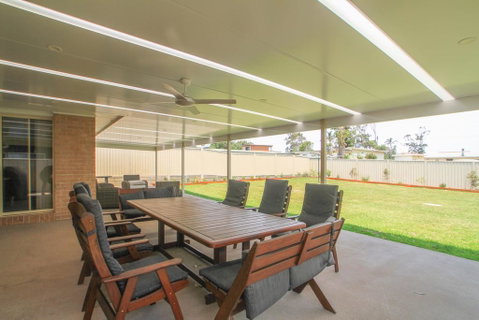Ocean Break - At Berrara - Tourism Noosa 1