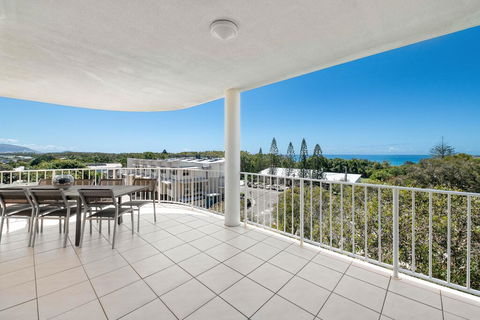Ocean View 3 Bedroom Apartment - Tourism Noosa 2