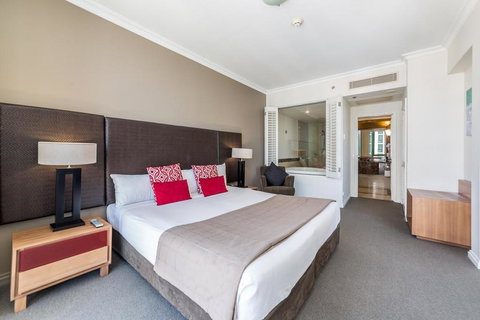 Ocean View Penthouse Suite - Surfers Paradise - Tourism Noosa 3