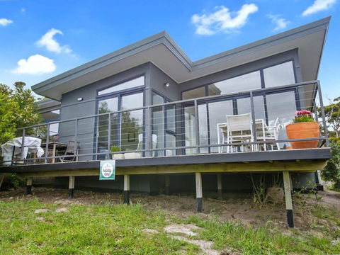 OCEANS 12 - Modern Ocean View Villa - Tourism Noosa 3