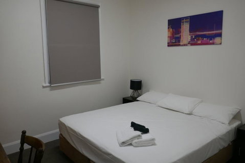 Okeefes Hotel Backpackers - Tourism Noosa 1