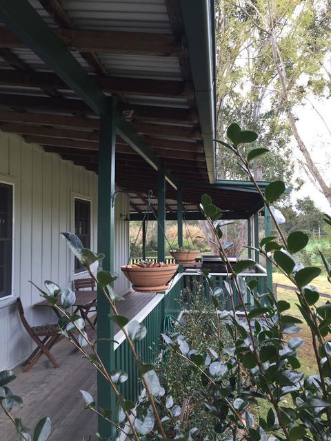 Old Schoolmaster's Cottage On The Barrington River - Tourism Noosa 3