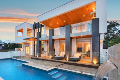 Opulent Oasis - Luxurious Old Dunsborough With Pool And Ocean Views - Tourism Noosa 0