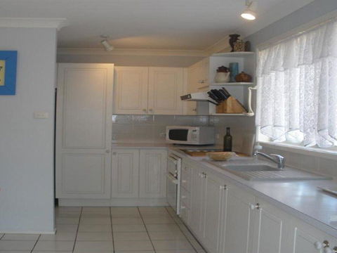 Ourimbah - Across From The Local Rock Pools - Tourism Noosa 3