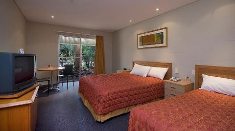 Outback Pioneer Hotel - Tourism Noosa 1