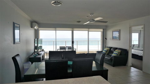 Pacific Surf Absolute Beachfront Apartments - Tourism Noosa 3