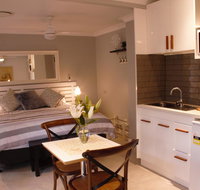 Paperbark Bed  Breakfast - Tourism Noosa