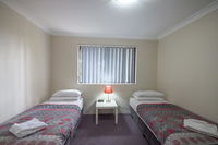 Parkside Apartments at 35 Grose St