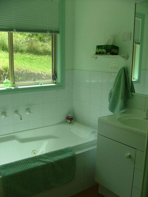 Peacehaven Country Cottages & Farmstay - Tourism Noosa 3