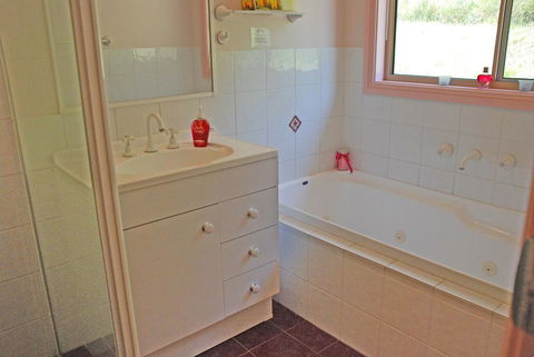 Peacehaven Country Cottages & Farmstay - Tourism Noosa 1