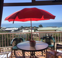 Penguin Seaside Homestay - Tourism Noosa
