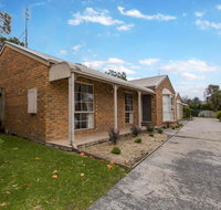 PERFECT ON PYMBLE AVE - Tourism Noosa