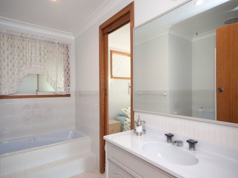 Pet Friendly - Family Holiday Home - Pets Welcome - Tourism Noosa 2