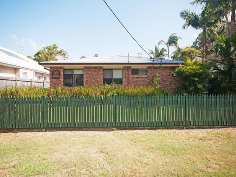 Pet Friendly - Jade Gardens - Tourism Noosa 0