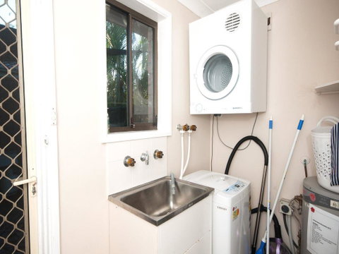 Pet Friendly - Jade Gardens - Tourism Noosa 3