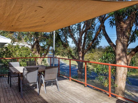 Pet Friendly 4 Bedroom Holiday Home - River Views - Tourism Noosa 1