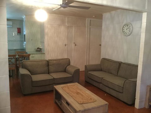 Pet Friendly Home Walking Distance To Surf Beach - North St, Woorim - Tourism Noosa 2