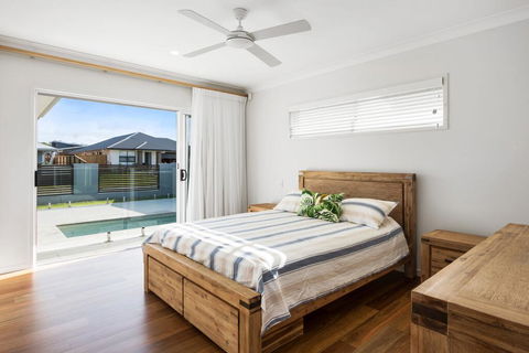 Pet Friendly, New House Peregian Breeze Drive, Peregian Beach - Tourism Noosa 3