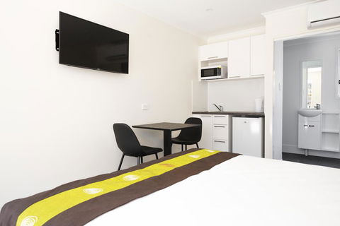 Petrie Mill Motel - Tourism Noosa 2