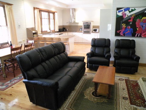 Pinkerton Hill Naracoorte - Tourism Noosa 3